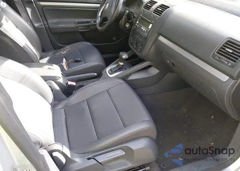 2006 Volkswagen Jetta 2.5 z USA, uszkodzony, nr VIN 3VWSG71K26M794340